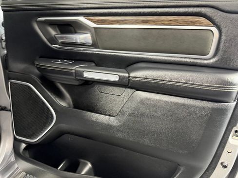 Used 2020 RAM 1500 Laramie AWD/4WD image 32