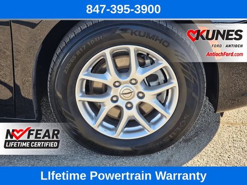 Used 2024 Chrysler Pacifica Touring-L FWD image 9