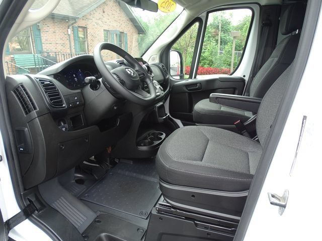 Used 2025 RAM ProMaster 2500 w/ U-Haul Equipment Group FWD image 9