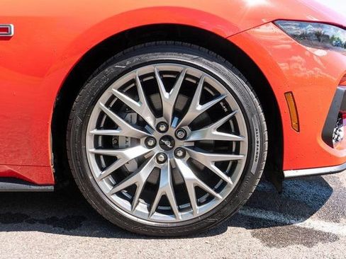 Used 2025 Ford Mustang GT Premium RWD image 13