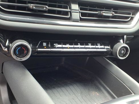 Used 2024 Chevrolet Equinox EV RS w/ LPO, Active Package FWD image 14