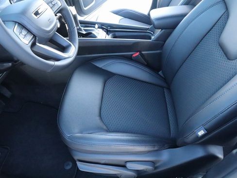 New 2026 Jeep Compass Latitude image 11