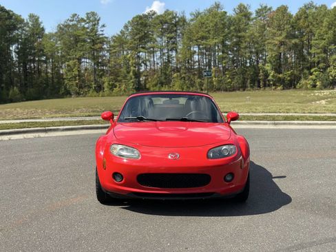 Used 2007 MAZDA MX-5 Miata Touring image 2