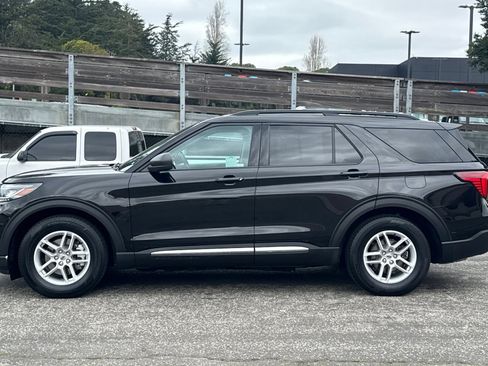Used 2025 Ford Explorer Active w/ Active Comfort Package image 7