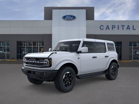 New 2026 Ford Bronco Outer Banks AWD/4WD image 1