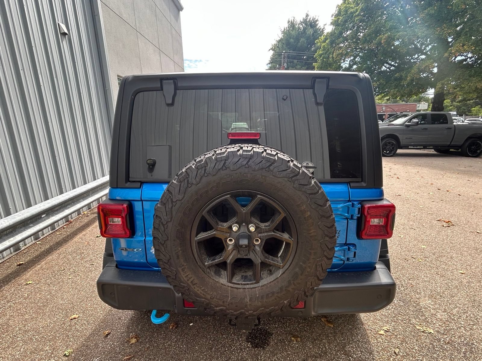 Used 2024 Jeep Wrangler Unlimited AWD/4WD image 6