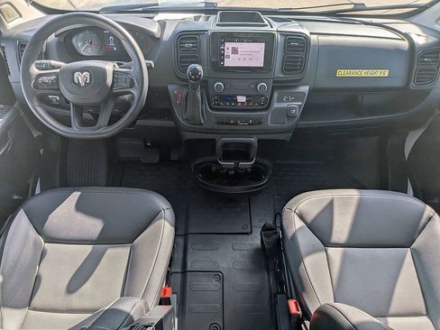 Used 2025 RAM ProMaster 2500 w/ Convenience Group FWD image 13