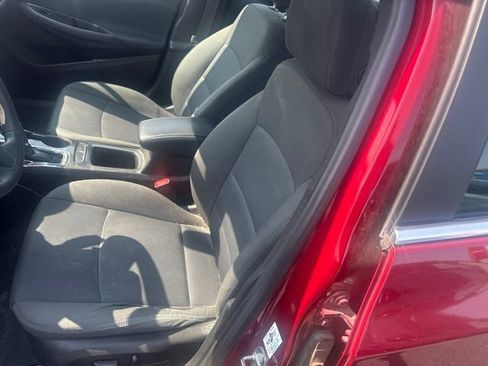 Used 2018 Chevrolet Cruze LT w/ Convenience Package FWD image 18