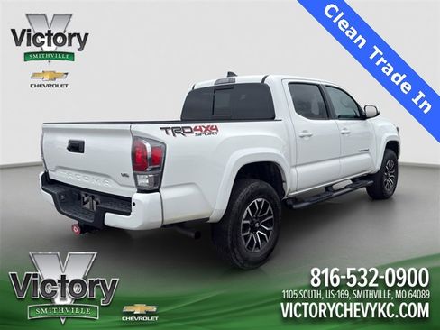 Used 2021 Toyota Tacoma TRD Sport image 6