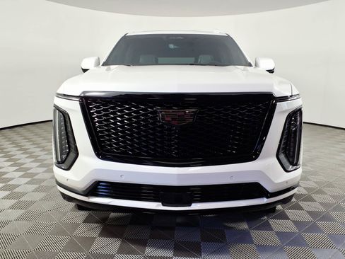 Certified 2025 Cadillac Escalade Sport Platinum AWD/4WD image 2