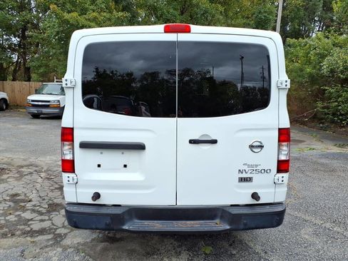 Used 2016 Nissan NV 2500 SV w/ Back Door Glass Package image 4