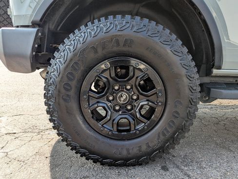 Used 2021 Ford Bronco Wildtrak image 65