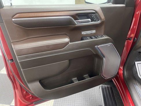 Used 2024 GMC Sierra 1500 Denali AWD/4WD image 7