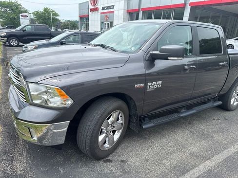 Used 2019 RAM 1500 Big Horn AWD/4WD image 2