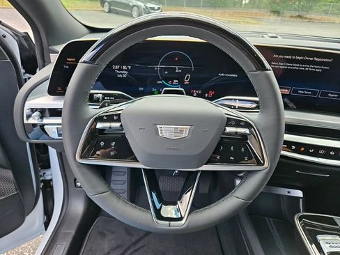 New 2026 Cadillac Lyriq Luxury RWD image 25