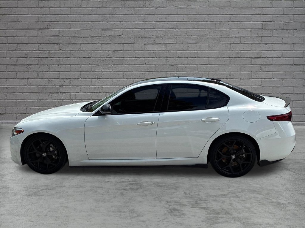 Used 2021 Alfa Romeo Giulia Ti w/ Nero Edizione RWD image 2