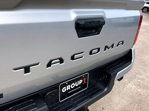 Used 2024 Toyota Tacoma TRD Off-Road AWD/4WD image 31