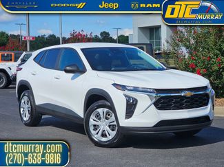 Used 2025 Chevrolet Trax LS image 1