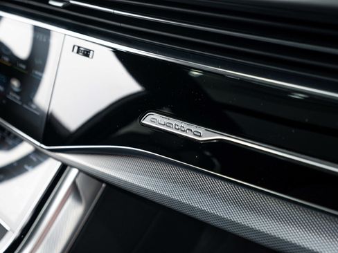 Used 2020 Audi SQ8 Premium Plus w/ Driver Assistance Package AWD/4WD image 9