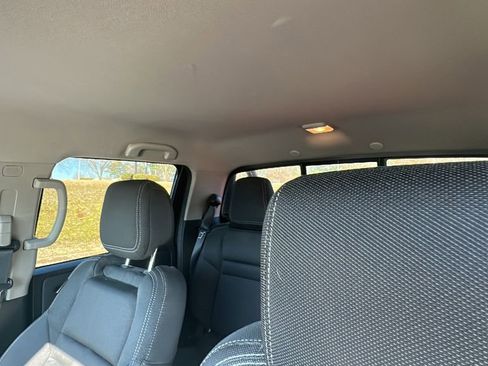 Used 2022 Nissan Frontier SV image 13