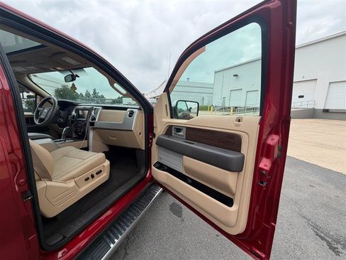 Used 2014 Ford F150 Lariat w/ Equipment Group 502A Luxury AWD/4WD image 21