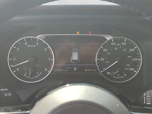 Used 2022 Nissan Rogue SL w/ SL Premium Package image 10