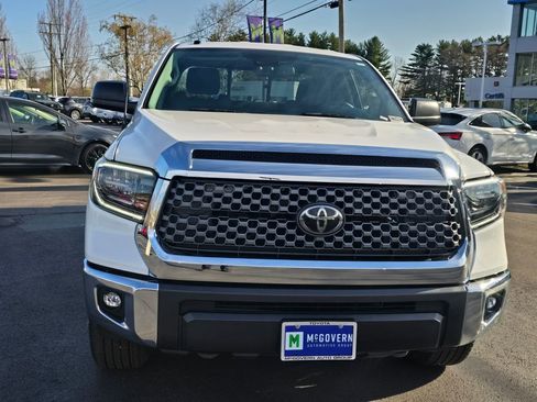 Used 2018 Toyota Tundra SR5 w/ TRD Off Road Package AWD/4WD image 9