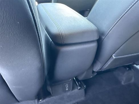 Certified 2024 Buick Encore GX Preferred w/ Comfort Package FWD image 20