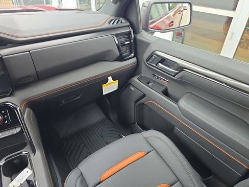 New 2026 GMC Sierra 1500 AT4 w/ AT4 Premium Package AWD/4WD image 14