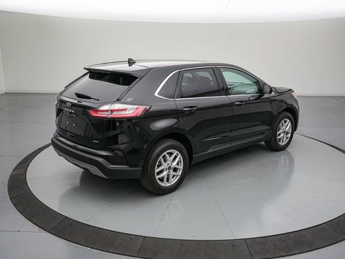 Certified 2024 Ford Edge SEL AWD/4WD image 4
