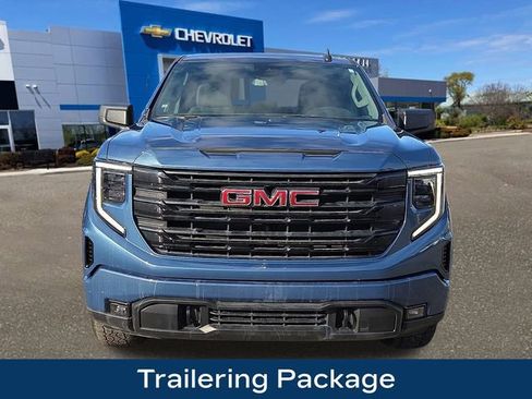 Used 2024 GMC Sierra 1500 Elevation image 3