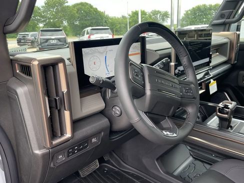 New 2025 GMC Hummer EV 3X image 17