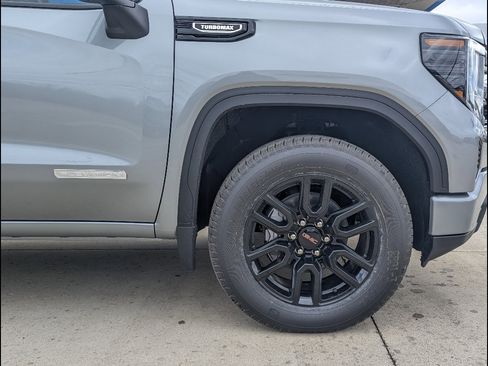 New 2026 GMC Sierra 1500 Elevation image 10