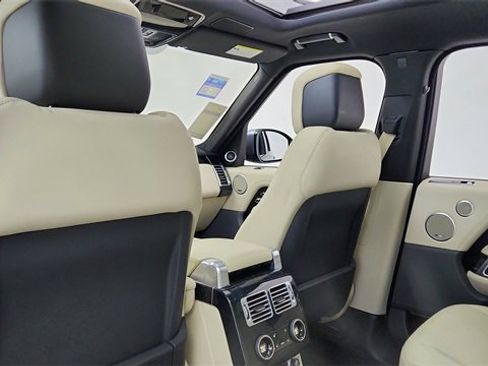 Used 2022 Land Rover Range Rover Westminster Edition image 30