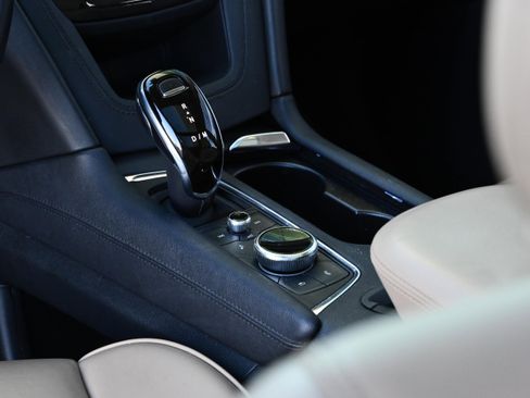 Used 2021 Cadillac XT6 Premium Luxury w/ Platinum Package image 27