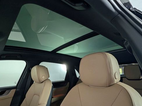 New 2026 Porsche Cayenne AWD/4WD image 30