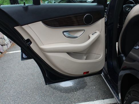 Used 2018 Mercedes-Benz C 300 C 300 4MATIC Sedan 4D image 14