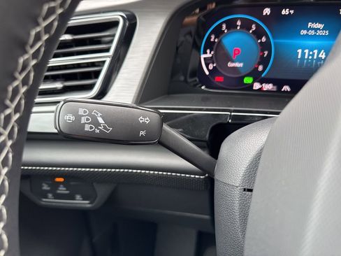 New 2026 Volkswagen Atlas Cross Sport SE image 35