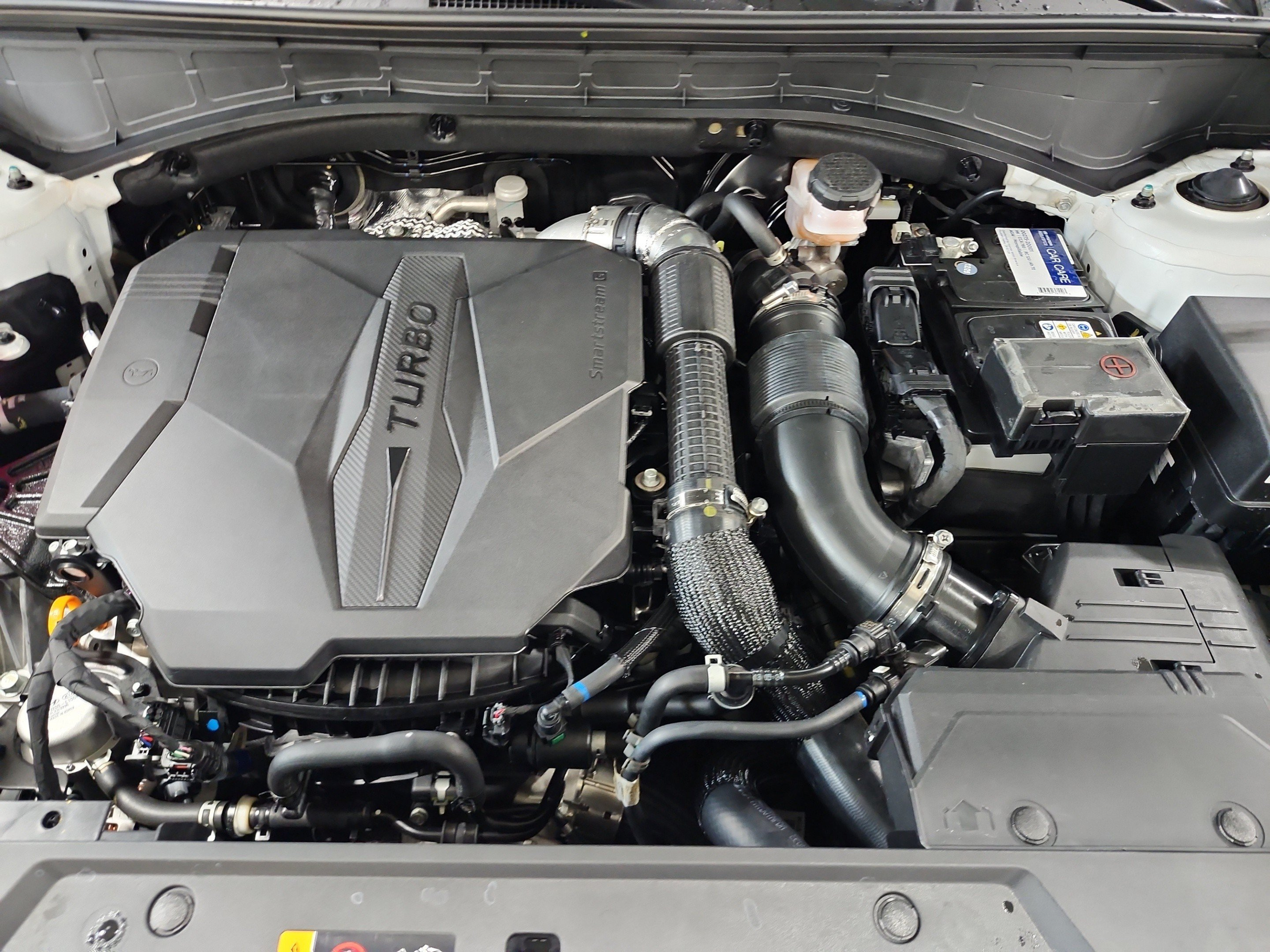 Certified 2025 Hyundai Santa Fe Limited FWD image 18