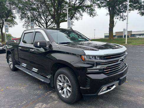 Used 2020 Chevrolet Silverado 1500 High Country w/ Technology Package AWD/4WD image 3