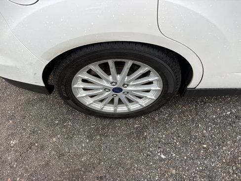 Used 2016 Ford C-MAX SEL w/ Equipment Group 302A image 21