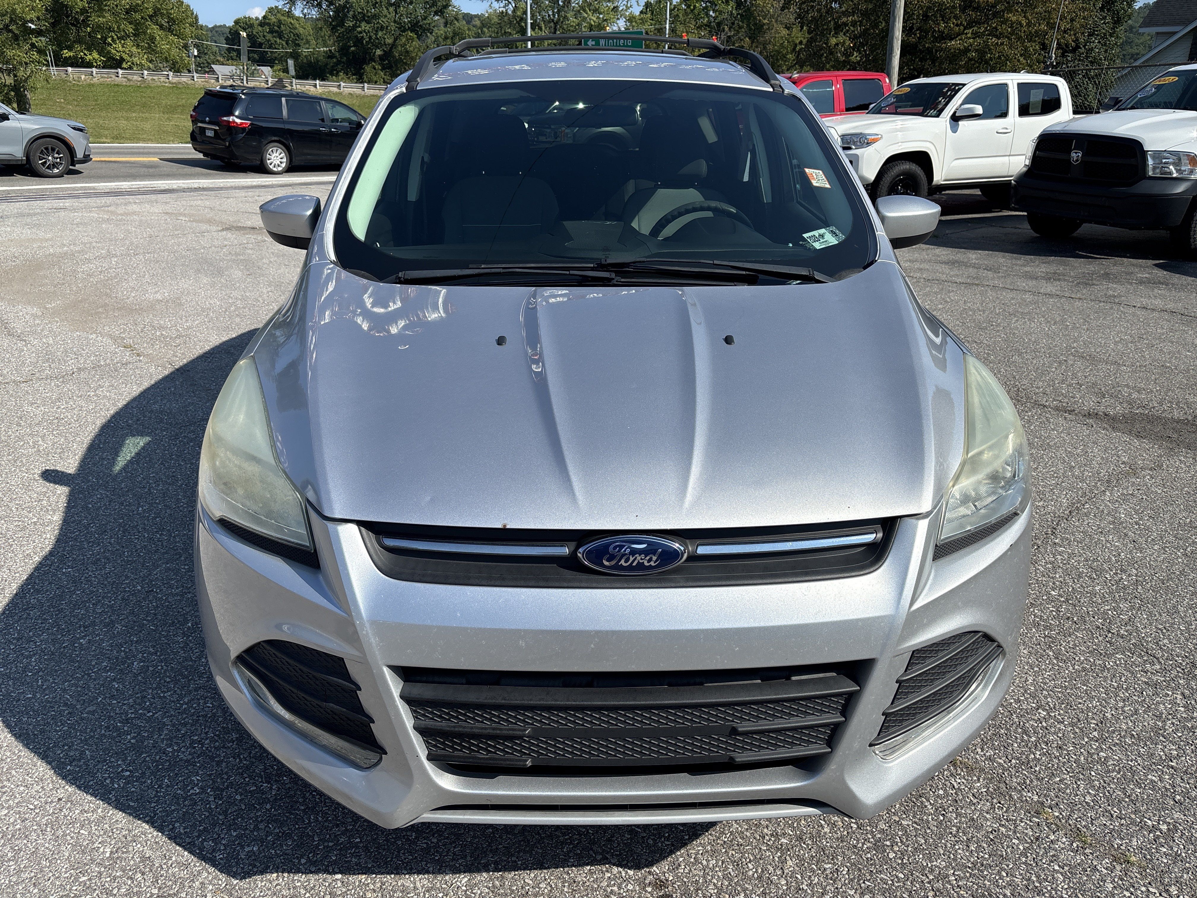 Used 2015 Ford Escape SE w/ Equipment Group 201A AWD/4WD image 2