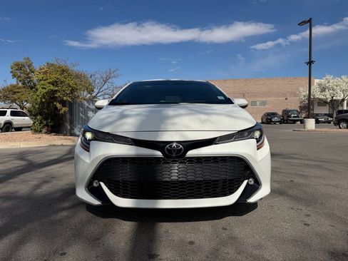 Used 2019 Toyota Corolla XSE image 2