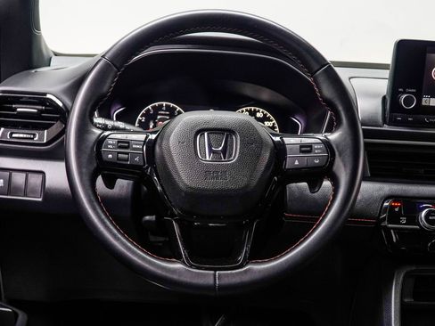 Used 2025 Honda Pilot Sport image 16