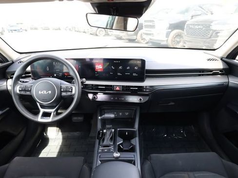 Used 2025 Kia K5 LXS image 13