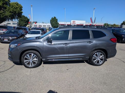 Used 2022 Subaru Ascent Limited w/ Technology Package AWD/4WD image 10