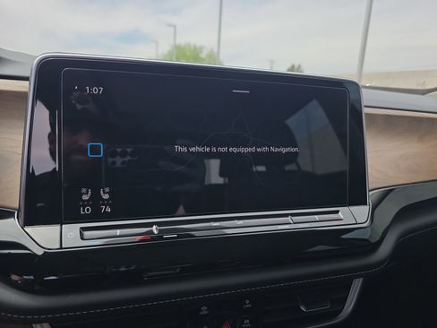 Used 2024 Volkswagen Atlas SE w/ Panoramic Sunroof Package AWD/4WD image 28