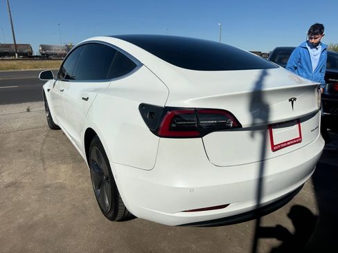 Used 2018 Tesla Model 3 Long Range image 31