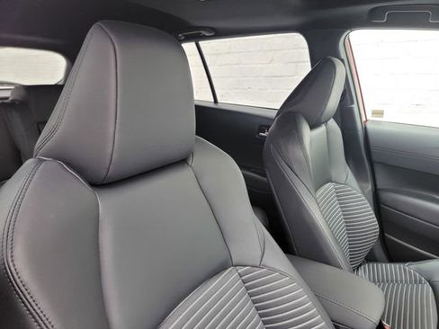 Used 2023 Toyota Corolla Cross XSE w/ Convenience Package image 14
