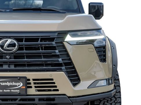 Used 2025 Lexus GX 550 image 50